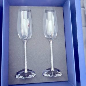 Brand NEW Swarovski Champagne Flutes